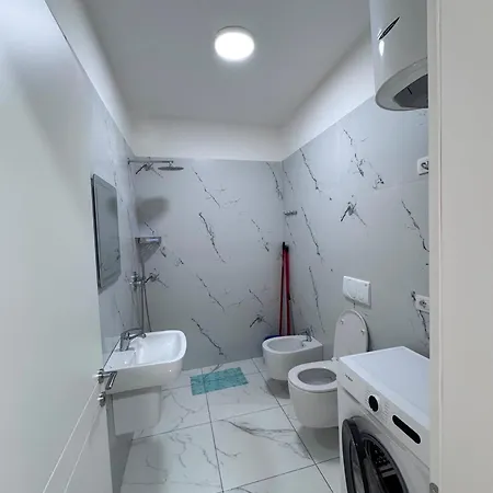 Angelo Ilyonis Apartment *