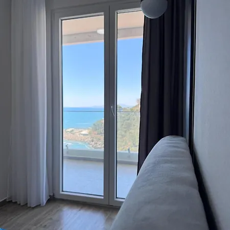 Appartement Angelo Ilyonis *
